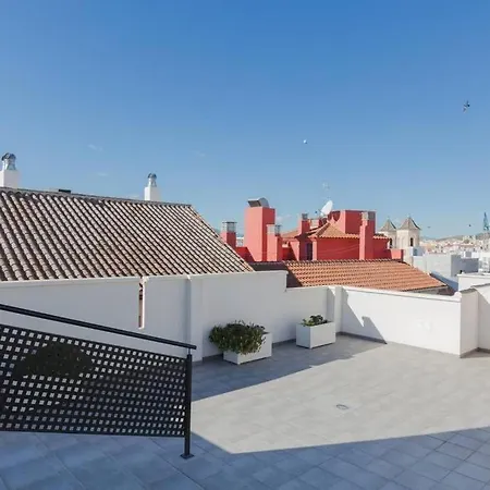 -malagasunapts- Citycentre Rooftop Pool Apartment