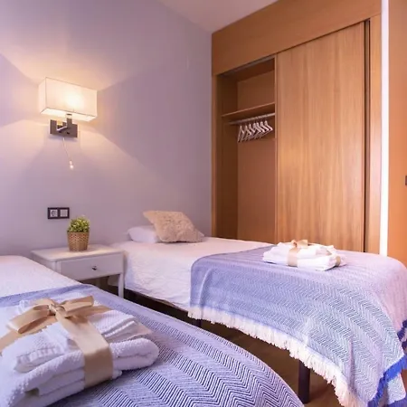 -malagasunapts- Citycentre Rooftop Pool Apartment